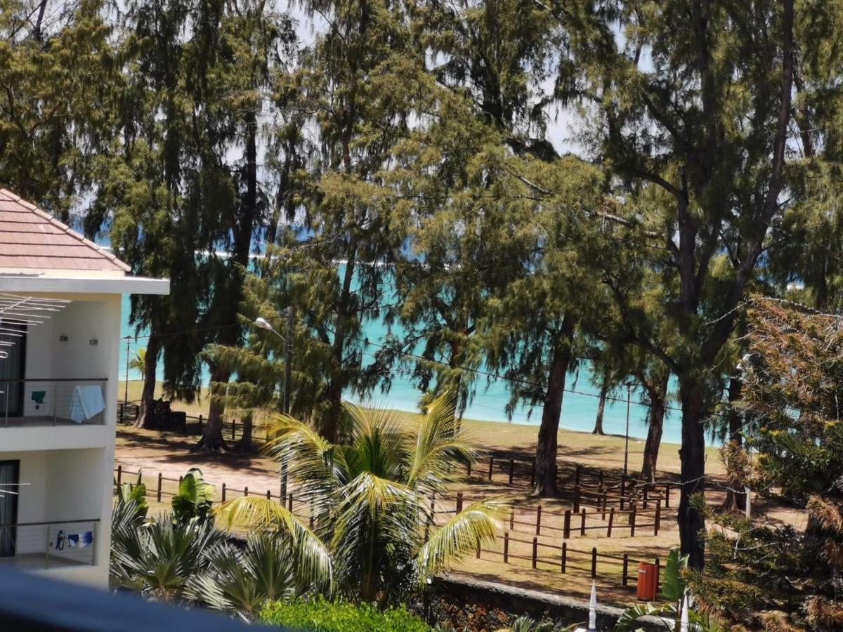 Rayon Vert Beach Apartment Flic-en-Flacq Exterior foto