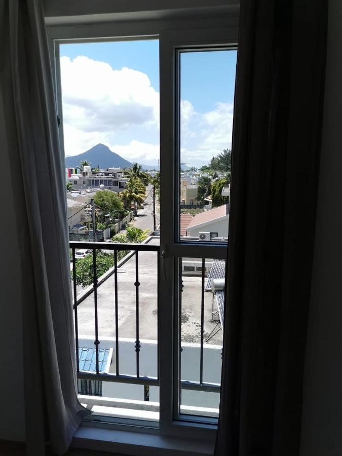 Rayon Vert Beach Apartment Flic-en-Flacq Exterior foto