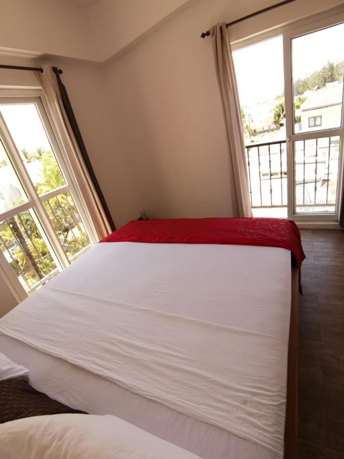 Rayon Vert Beach Apartment Flic-en-Flacq Exterior foto