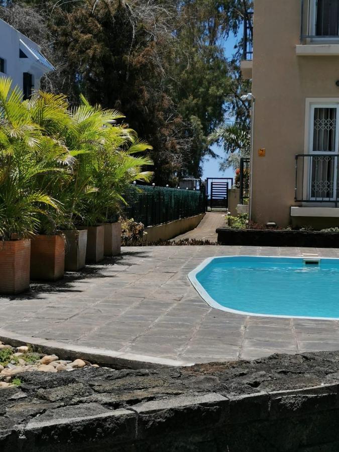 Rayon Vert Beach Apartment Flic-en-Flacq Exterior foto