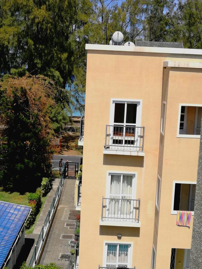 Rayon Vert Beach Apartment Flic-en-Flacq Exterior foto